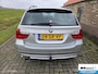 BMW 3-Serie Touring 320i High Executive lees tekst!!