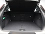 Volvo XC40 2.0 B4 Plus Dark / Trekhaak / Stoel+stuur+voorruitverwarming / Harman Kardon / Elektr. bed. stoelen