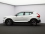 Volvo XC40 2.0 B4 Plus Dark / Trekhaak / Stoel+stuur+voorruitverwarming / Harman Kardon / Elektr. bed. stoelen