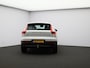 Volvo XC40 2.0 B4 Plus Dark / Trekhaak / Stoel+stuur+voorruitverwarming / Harman Kardon / Elektr. bed. stoelen