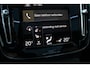 Volvo XC40 T4 Recharge R-Design | Panoramadak | Verwarmbare voorstoelen en stuurwiel | 360 graden camera | Premium audio by Harman Kardon | Adaptieve cruise control