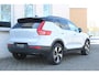 Volvo XC40 T4 Recharge R-Design | Panoramadak | Verwarmbare voorstoelen en stuurwiel | 360 graden camera | Premium audio by Harman Kardon | Adaptieve cruise control