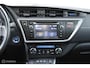 Toyota Auris 1.8 Hybrid Executive, Stoelverwarming, Pdc voor + achter + camera, Cruise, Clima, Navigatie, Dealer onderhouden !