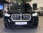 BMW X1 sDrive18i Shadow Line M-Sport | Parkeerhulp met camera | Stoelverwarming | Carplay/Android