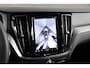 Volvo V60 2.0 B4 Ultimate Dark Panorama / Opendak /Leder / HUD / Pilot Assist / HarmanKardon / CarPlay