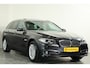 BMW 5-Serie Touring 520i Luxury Edition / Panorama / Leder / LED / Memory