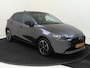 Mazda 2 1.5 e-SkyActiv-G 90 Homura Aka | airco automatisch | Apple Carplay/Android | cruise control | dodehoek detectie | lederen interieurdelen | LED koplampen | lederen/stof bekleding | lichtmetalen velgen 16" | rijstrooksensor met correctie | voorstoelen verwarmd |