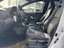 Mazda 2 Hybrid 1.5 Homura 1e Eig., NL-Auto, Apple Carplay/ Android Auto, A-Rij-Camera, Parkeerhulp vóór, Key-Less, Trekhaak, Stoelverwarming , Stuurverwarming, LM Black.