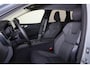 Volvo XC60 T6 Recharge AWD Core - IntelliSafe Assist & Surround - Parkeercamera achter - Verwarmde voorstoelen, stuur & achterbank - Parkeersensoren voor & achter - Draadloze tel. lader - Extra getint glas - 18' LMV