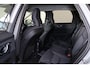 Volvo XC60 T6 Recharge AWD Core - IntelliSafe Assist & Surround - Parkeercamera achter - Verwarmde voorstoelen, stuur & achterbank - Parkeersensoren voor & achter - Draadloze tel. lader - Extra getint glas - 18' LMV