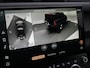 Land Rover Defender 110 2.0 P300e 110 Forest Edition | Cold Climate Pack | Meridian Sound System | 22" Wielen | Classic Spatlappen v/a | Treeplanken | Trekhaak | Panoramadak |