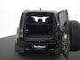 Land Rover Defender 110 2.0 P300e 110 Forest Edition | Cold Climate Pack | Meridian Sound System | 22" Wielen | Classic Spatlappen v/a | Treeplanken | Trekhaak | Panoramadak |