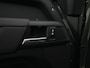 Land Rover Defender 110 2.0 P300e 110 Forest Edition | Cold Climate Pack | Meridian Sound System | 22" Wielen | Classic Spatlappen v/a | Treeplanken | Trekhaak | Panoramadak |