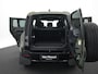 Land Rover Defender 110 2.0 P300e 110 Forest Edition | Cold Climate Pack | Meridian Sound System | 22" Wielen | Classic Spatlappen v/a | Treeplanken | Trekhaak | Panoramadak |