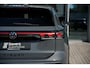 Volkswagen Tiguan 1.5 eHybrid R-Line | Panoramadak | Trekhaak | Comfort Pakket | Apple Carplay/Android Auto | LED koplampen adaptief |