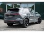Volkswagen Tiguan 1.5 eHybrid R-Line | Panoramadak | Trekhaak | Comfort Pakket | Apple Carplay/Android Auto | LED koplampen adaptief |