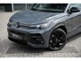 Volkswagen Tiguan 1.5 eHybrid R-Line | Panoramadak | Trekhaak | Comfort Pakket | Apple Carplay/Android Auto | LED koplampen adaptief |