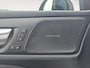 Volvo V60 2.0 T6 Plug-in hybrid AWD Plus Dark | Trekhaak | Verwarmde voorruit | Sportstoelen | 360 graden camera |