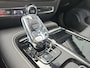 Volvo V60 2.0 T6 Plug-in hybrid AWD Plus Dark | Trekhaak | Verwarmde voorruit | Sportstoelen | 360 graden camera |