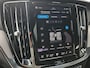Volvo V60 2.0 T6 Plug-in hybrid AWD Plus Dark | Trekhaak | Verwarmde voorruit | Sportstoelen | 360 graden camera |