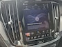 Volvo V60 2.0 T6 Plug-in hybrid AWD Plus Dark | Trekhaak | Verwarmde voorruit | Sportstoelen | 360 graden camera |