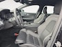 Volvo V60 2.0 T6 Plug-in hybrid AWD Plus Dark | Trekhaak | Verwarmde voorruit | Sportstoelen | 360 graden camera |