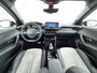 Peugeot e-2008 EV GT Pack 50 kWh | ACCU 93% | 3-Fase | Navigatie | Panoramisch schuifdak | 18 inch lichtmetalen velgen | Alcantara bekleding | Camera achter | Stoelverwarming | Adaptieve Cruise control