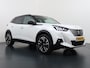 Peugeot e-2008 EV GT Pack 50 kWh | ACCU 93% | 3-Fase | Navigatie | Panoramisch schuifdak | 18 inch lichtmetalen velgen | Alcantara bekleding | Camera achter | Stoelverwarming | Adaptieve Cruise control
