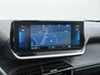 Peugeot e-2008 EV GT Pack 50 kWh | ACCU 93% | 3-Fase | Navigatie | Panoramisch schuifdak | 18 inch lichtmetalen velgen | Alcantara bekleding | Camera achter | Stoelverwarming | Adaptieve Cruise control