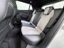 Peugeot e-2008 EV GT Pack 50 kWh | ACCU 93% | 3-Fase | Navigatie | Panoramisch schuifdak | 18 inch lichtmetalen velgen | Alcantara bekleding | Camera achter | Stoelverwarming | Adaptieve Cruise control
