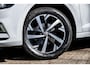 Volkswagen Polo 1.0 TSi 95 pk Beats | Parkeersensoren | App Connect | White Silver