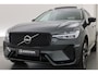 Volvo XC60 2.0 T6 Plug-in hybrid AWD Plus Dark | Facelift | Pano-dak | Trekhaak | 360 camera | Forest Lake |