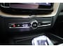 Volvo XC60 2.0 T6 Plug-in hybrid AWD Plus Dark | Facelift | Pano-dak | Trekhaak | 360 camera | Forest Lake |