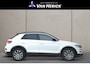 Volkswagen T-Roc 1.5 TSI Sport 150PK Automaat | Trekhaak | Stoelverwarming | Clima