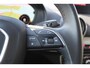 Audi Q2 35 TFSI S-Line Automaat/Panoramadak/Afneembare trekhaak/Virtual cockpit/Achteruitrijcamera/Parkeersensoren rondom/Apple carplay/Stoelverwarming/Climate control/Elektrische achterklep/Cruise control/DAB/19'' Lichtmetalen velgen.
