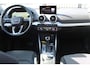 Audi Q2 35 TFSI S-Line Automaat/Panoramadak/Afneembare trekhaak/Virtual cockpit/Achteruitrijcamera/Parkeersensoren rondom/Apple carplay/Stoelverwarming/Climate control/Elektrische achterklep/Cruise control/DAB/19'' Lichtmetalen velgen.
