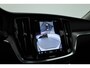 Volvo V60 2.0 T6 Plug-in hybrid AWD Plus Dark | Pano-dak | Head-up | 360 camera | Adap. Cruise | H&K Audio |