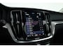 Volvo V60 2.0 T6 Plug-in hybrid AWD Plus Dark | Pano-dak | Head-up | 360 camera | Adap. Cruise | H&K Audio |