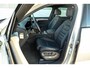 Volkswagen Touareg R 3.0 TSI 436pk 4MOTION | Trekhaak | Panoramadak | Luchtvering | Softclose | 22" Velgen | 360 Camera