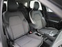 Renault Captur 1.3 TCe 140 Intens | Climate Control / ECC, Licht metalen velgen 18 inch | Trekhaak | Cruise control | Navigatie | Half lederen bekleding zwart | Park Distance Control voor en achter, Achteruitrijcamera | Dakrailing |