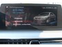 BMW 5-Serie 530e iPerformance Executive M-Sport Panoramadak/Head-Up Display/Apple carplay/Sfeerverlichting/Navigatie/Achteruitrijcamera/Stoelverwarming/Parkeersensoren Voor+Achter/Cruise Control/Sport Stoelen/Voorstoelen Elektrisch/Elektrische achterklep