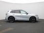 Volkswagen Tiguan 1.5 eHybrid R-Line Edition 204 PK| Trekhaak | Panoramadak | Lederen Stoelen Met Geheugen | Stoelventilatie | 360 Camera | Navigatie Groot | Harman Kardon Audio | Stoelverwarming Voor & Achter | Black Style | Head-Updisplay