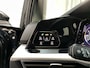 Volkswagen Golf 1.5 TSI Life Business Alcantara Sfeerverlichting Navigatie Parkeersensoren