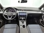 Volkswagen Passat Variant 1.4 TSI PHEV GTE | Schuifdak | Trekhaak | Camera | Adaptive Cruise | Stoel-/Stuurverwarming | CarPlay |
