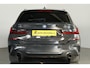BMW 3-Serie Touring 330e xDrive M-Sport / Panorama / ACC / Cam / Carbon / CarPlay