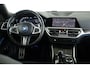 BMW 3-Serie Touring 330e xDrive M-Sport / Panorama / ACC / Cam / Carbon / CarPlay