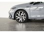 Volkswagen Golf 2.0 TSI 190 pK R-Line / Opendak / Black Style / IQ-LED / Travelassist / CarPlay