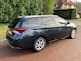 Toyota Auris Touring Sports 1.8 Hybrid Lease pro vele opties dealer onderhouden nette auto