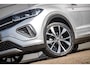 Volkswagen T-Cross 1.5 TSI 150pk DSG R-Line | Trekhaak | Voorstoelen Verwarmd | 18" Velgen