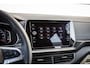 Volkswagen T-Cross 1.5 TSI 150pk DSG R-Line | Trekhaak | Voorstoelen Verwarmd | 18" Velgen